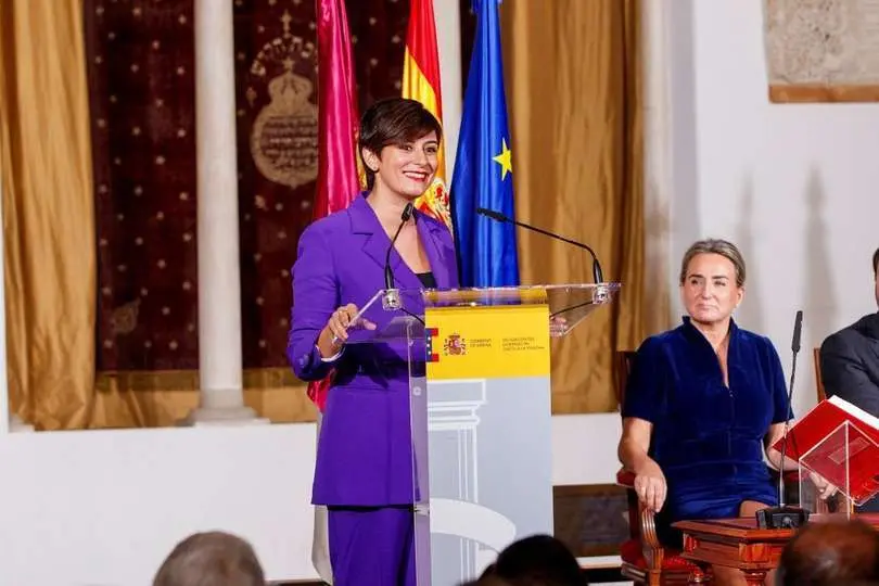 La ministra de Vivienda y Agenda Urbana, Isabel Rodr&iacute;guez, interviene en la toma de posesi&oacute;n de la delegada del Gobierno de Espa&ntilde;a en Castilla-La Mancha, Milagros Tol&oacute;n