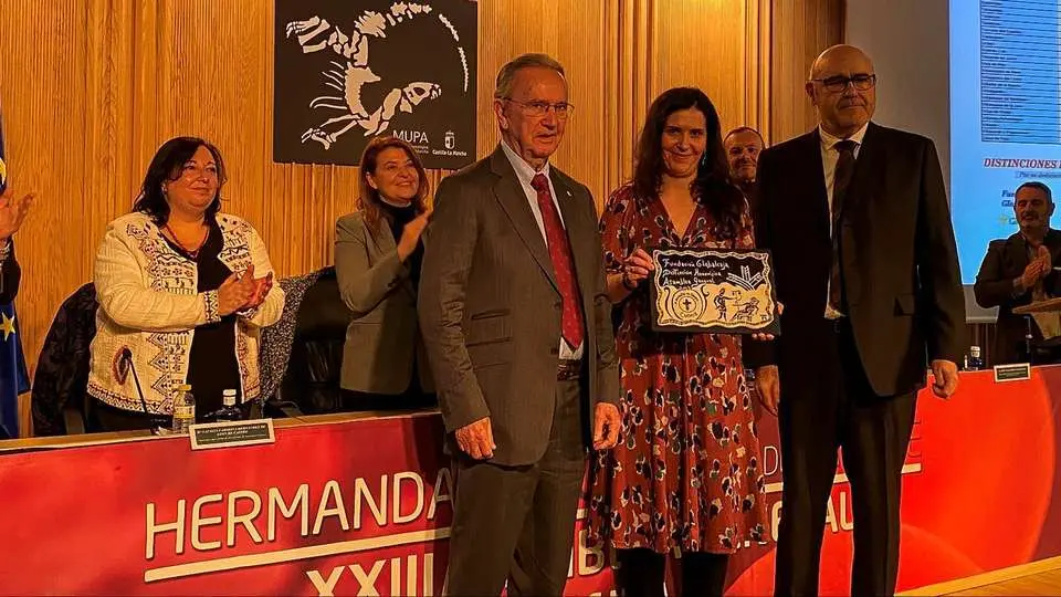 Distinci&oacute;n Hermandad de Donantes de Cuenca a la Fundaci&oacute;n Globalcaja
