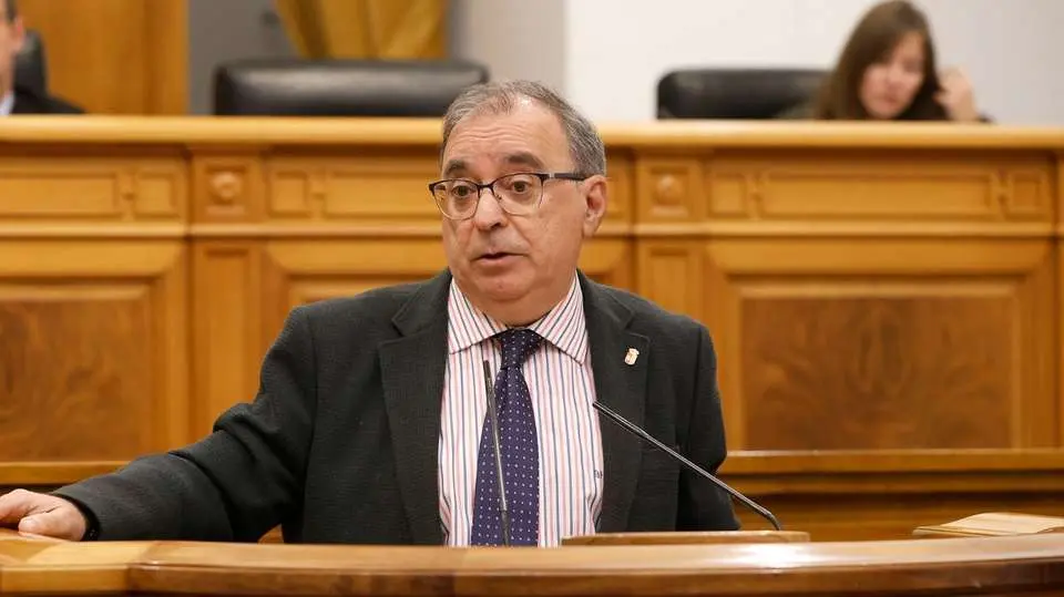 El portavoz de Hacienda y Presupuestos del grupo socialista en las Cortes regionales, Fernando Mora
