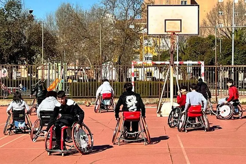 Un momento de pr&aacute;ctica por parte de estudiantes