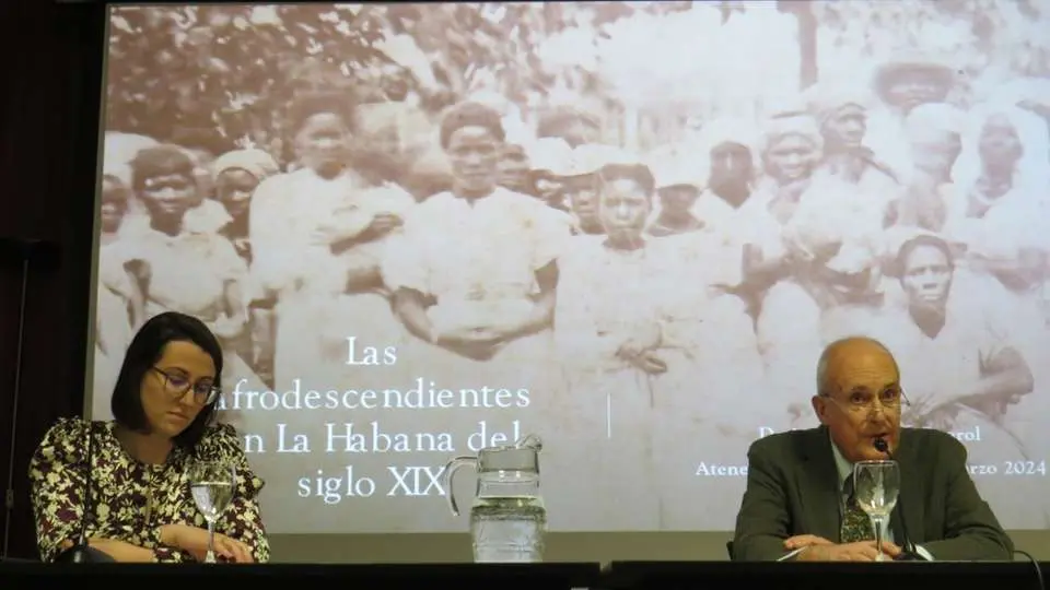 Desir&eacute;e Crist&oacute;bal Querol y Miguel &Aacute;ngel Garc&iacute;a Raser&oacute;n