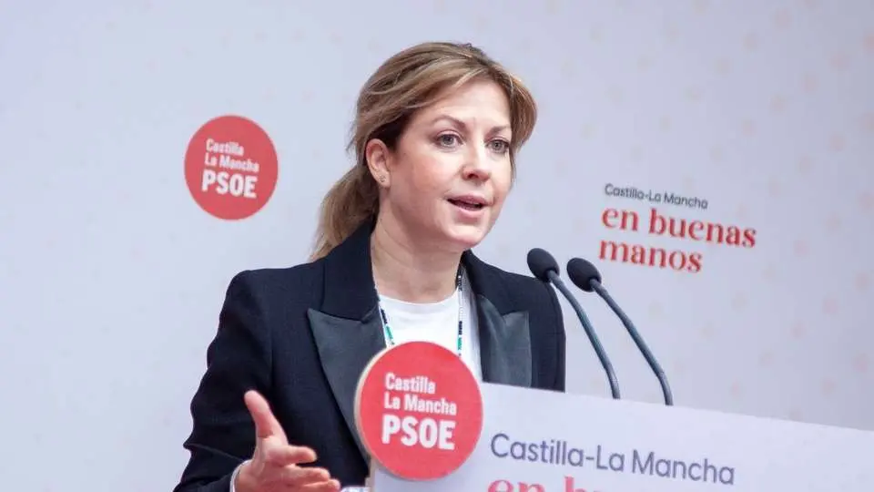 La portavoz del grupo socialista en las Cortes de Castilla-La Mancha, Ana Isabel Abeng&oacute;zar