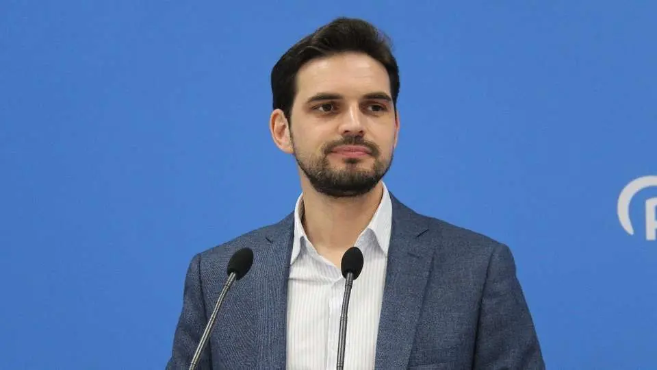El viceportavoz del PP en las Cortes de Castilla-La Mancha, Santiago Serrano