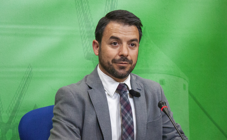 El portavoz de Vox en las Cortes, Iv&aacute;n S&aacute;nchez