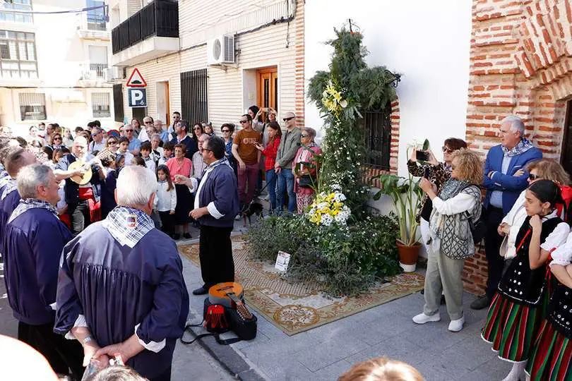 Ante la capilla de la Sant&iacute;sima Trinidad