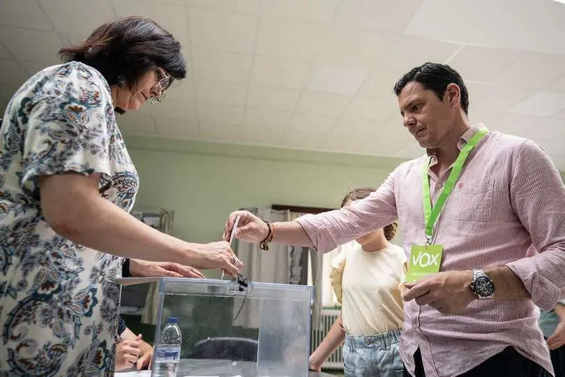 Luis B&aacute;zquez votando el pasado domingo