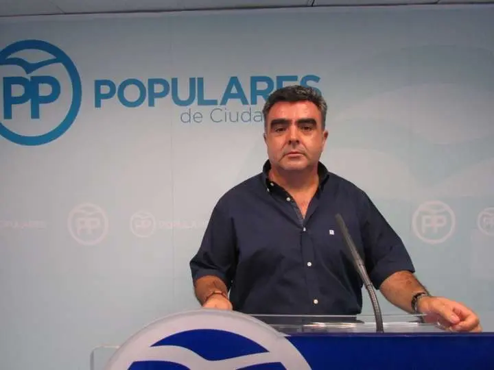 Santiago Buend&iacute;a