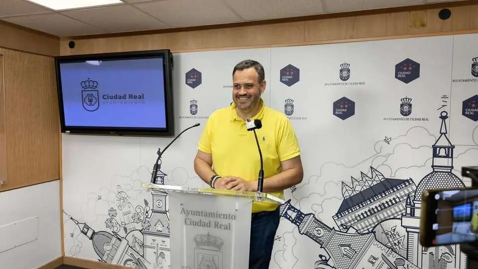 El concejal de Arquitectura y Obras, Miguel Herv&aacute;s