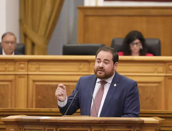 El portavoz de Bienestar Social del grupo socialista en las Cortes regionales, Pablo Camacho
