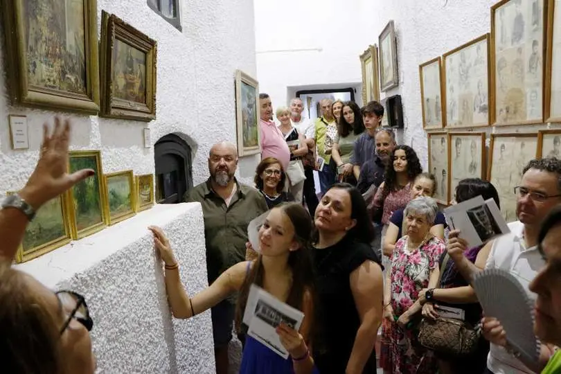 En uno de los lugares que se visitan durante la noche en el museo