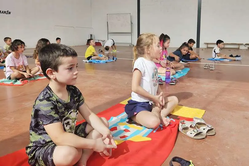 Yoga adaptado a los distintos grupos de edad