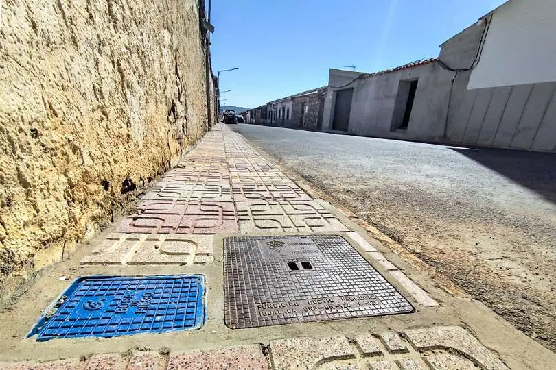 Detalle de las nuevas arquetas que cobijan entronques y valvulas de mallado