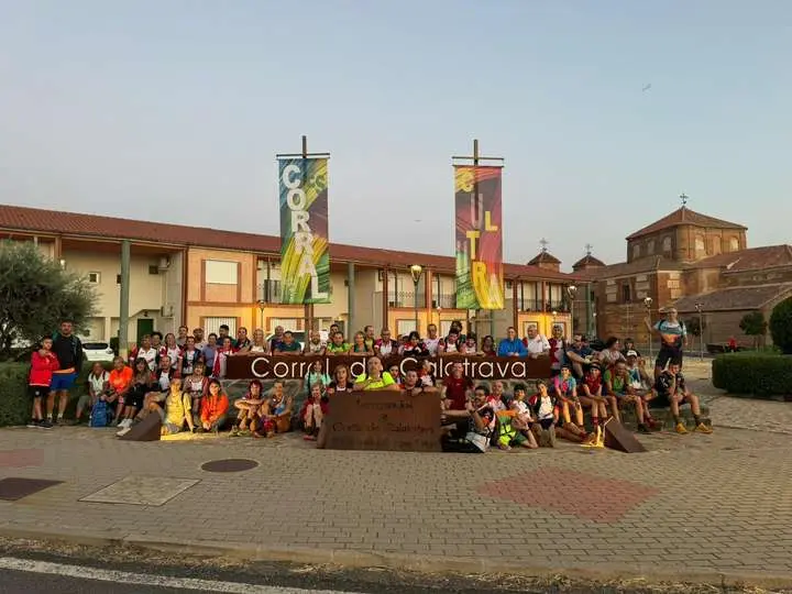 Todos los participantes posando en Corral