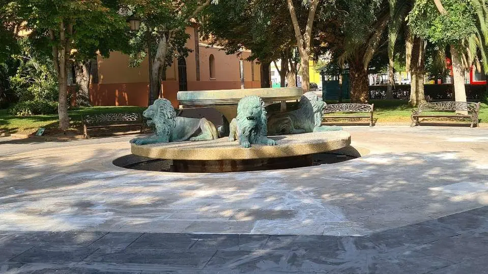Fuente de los leones
