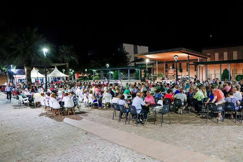 Panor&aacute;mica del Jard&iacute;n durante la cena de anoche