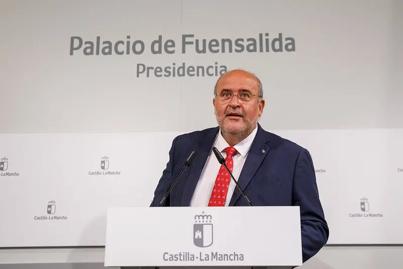 El vicepresidente primero, Jos&eacute; Luis Mart&iacute;nez Guijarro