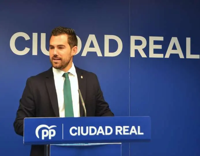 El senador y portavoz del Partido Popular de Ciudad Real, Ra&uacute;l Valero