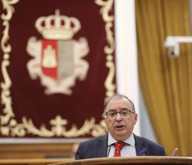 El portavoz de Hacienda y Presupuestos del grupo socialista en las Cortes regionales, Fernando Mora
