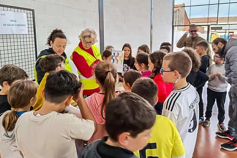 Mesa de salud y deporte en el CEIP 'Rodr&iacute;guez Mar&iacute;n'