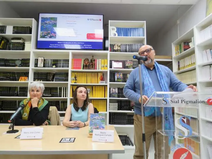 Adelaida Porras, Mar&iacute;a Jos&eacute; Cort&eacute;s y de pie, Basilio Rodr&iacute;guez Ca&ntilde;ada