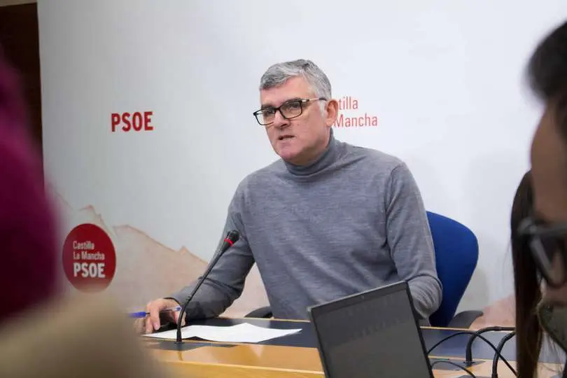 El presidente del grupo socialista en las Cortes regionales, &Aacute;ngel Tom&aacute;s Godoy