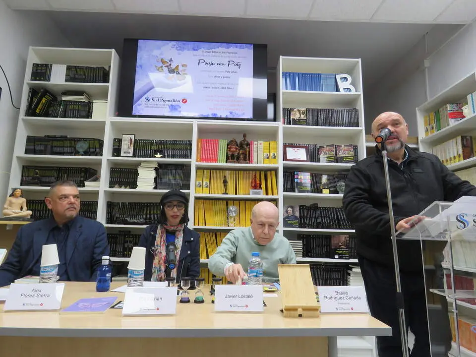 &Aacute;lex Fl&oacute;rez, Paty Li&ntilde;&aacute;n, Javier Lostal&eacute; y de pie, Basilio Rodr&iacute;guez Ca&ntilde;ada