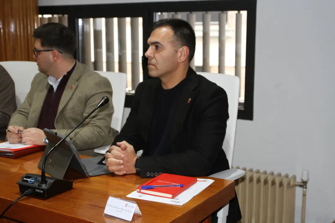 El concejal de IU en el Ayuntamiento de Puertollano, Jes&uacute;s Manch&oacute;n