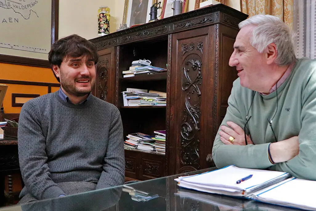 Un momento de la recepci&oacute;n junto a Jos&eacute; Lozano