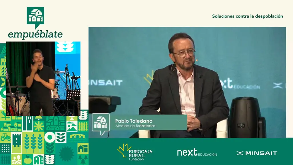 El alcalde de Brazatortas, esta ma&ntilde;ana interviniendo en 'Empu&eacute;blate'