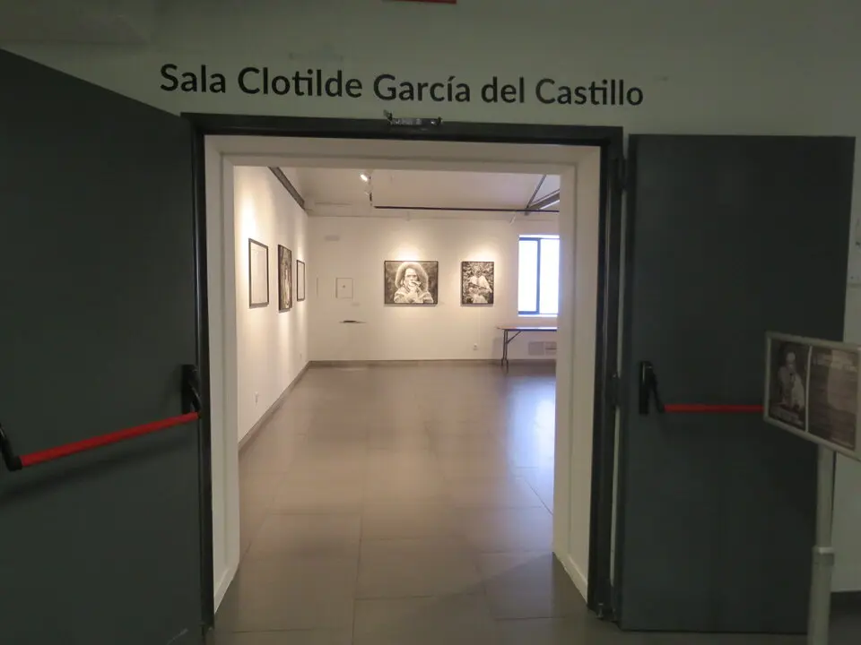 Entrada a la sala de exposiciones dedicada a Clotilde Garc&iacute;a del Castillo
