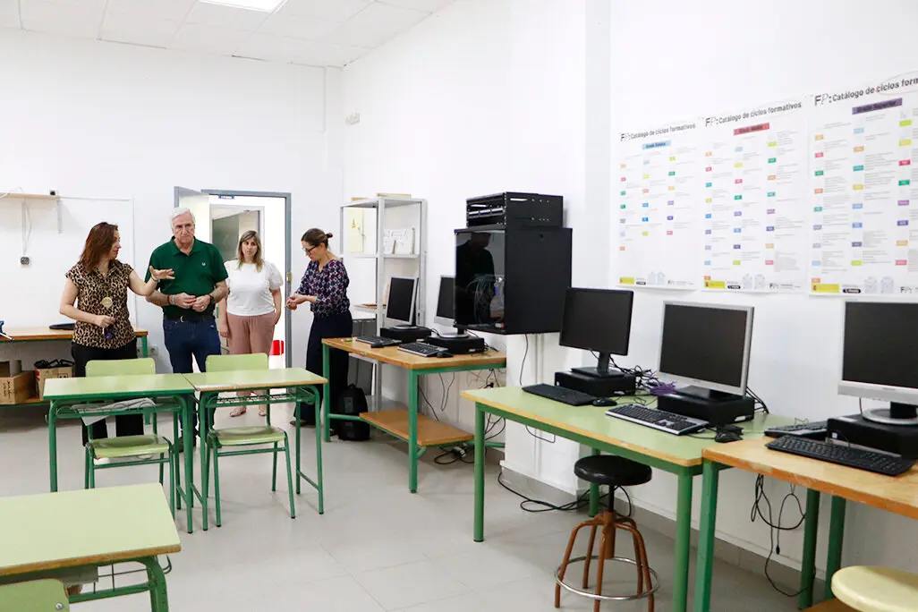 En una de las aulas que se utilizar&aacute;n para la formaci&oacute;n te&oacute;rica