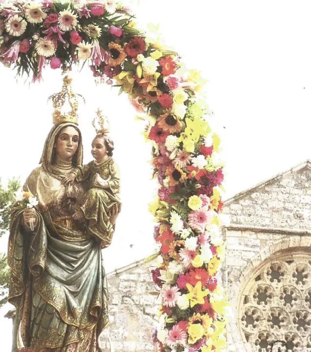 Actual virgen de Alarcos de Rausell Monta&ntilde;ana y Llorens Ferrer