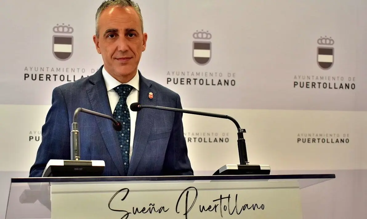 El alcalde de Puertollano, Miguel &Aacute;ngel Ruiz