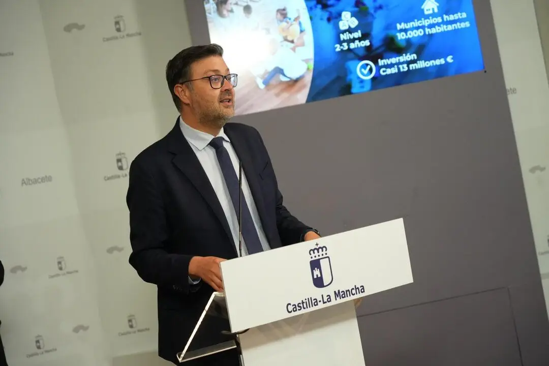 El consejero de Educaci&oacute;n, Cultura y Deportes, Amador Pastor