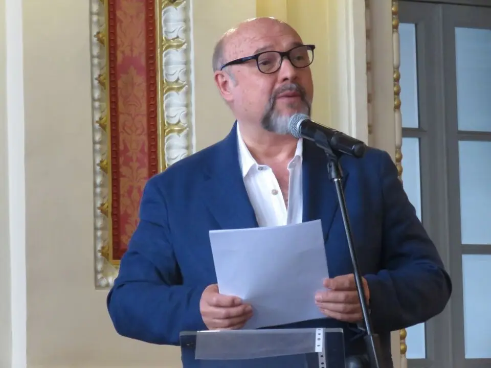 Basilio Rodr&iacute;guez Ca&ntilde;ada, presidente del Grupo Editorial Sial Pigmali&oacute;n durante su discurso