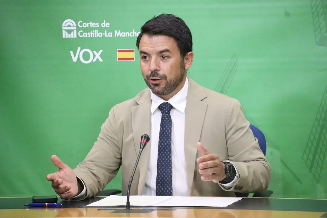 El portavoz del Grupo Parlamentario Vox, Iv&aacute;n S&aacute;nchez