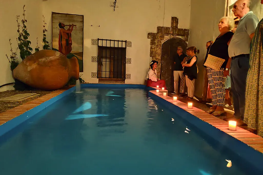 En el patio del laguito interior que se puede visitar desde este a&ntilde;o