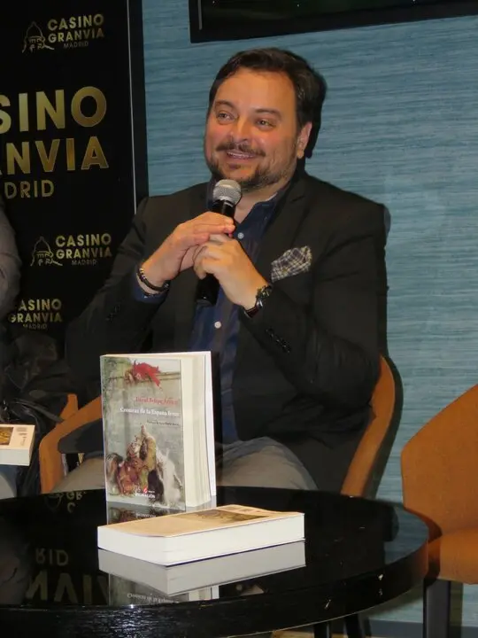 El acreditado periodista y fil&oacute;logo David Felipe Arranz, creador y director de &ldquo;El  Marcap&aacute;ginas&rdquo; que cumple 25 a&ntilde;os en las ondas el s&aacute;bado d&iacute;a 6 de 2025