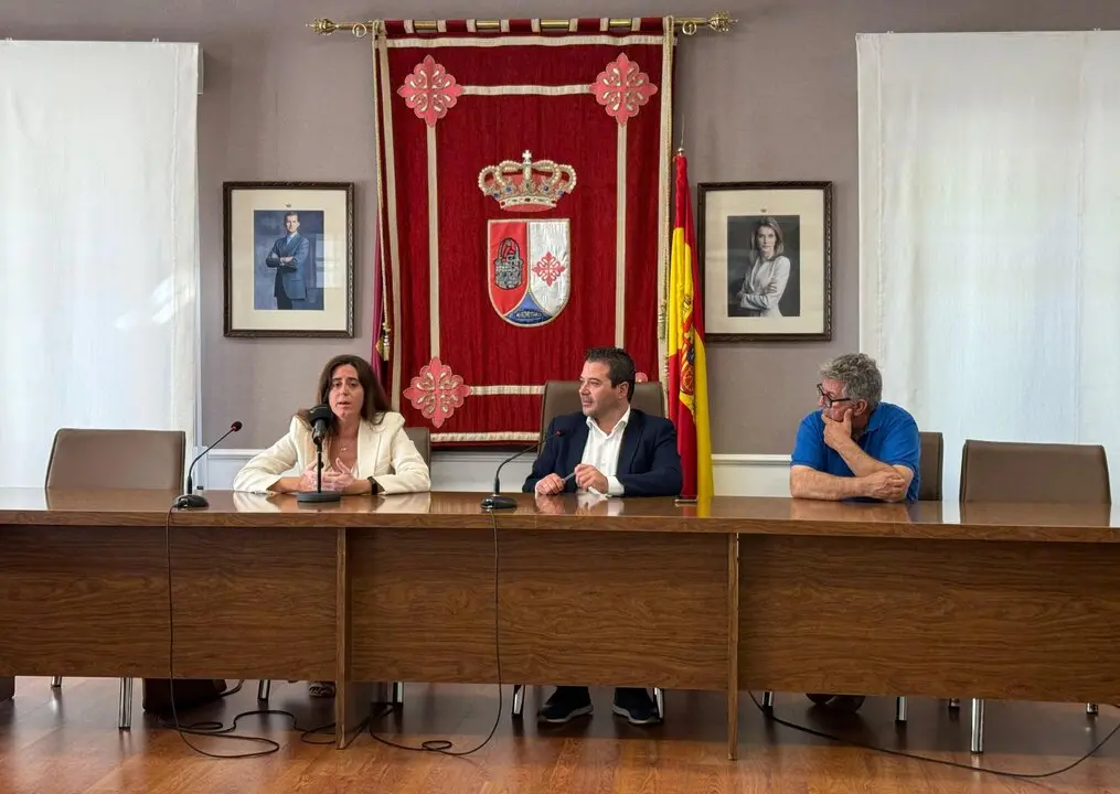 Recepci&oacute;n a la notaria Mar&iacute;a Isabel D&iacute;az