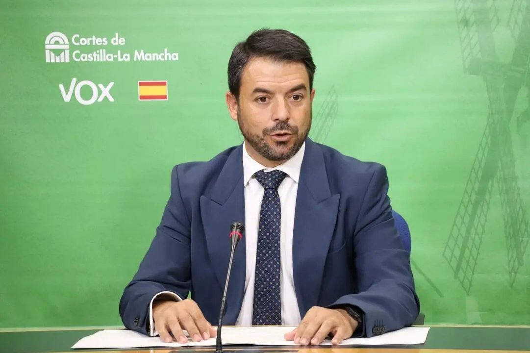 El portavoz de Sanidad del Grupo Parlamentario Vox&nbsp; en las Cortes de Castilla-La Mancha, Iv&aacute;n S&aacute;nchez