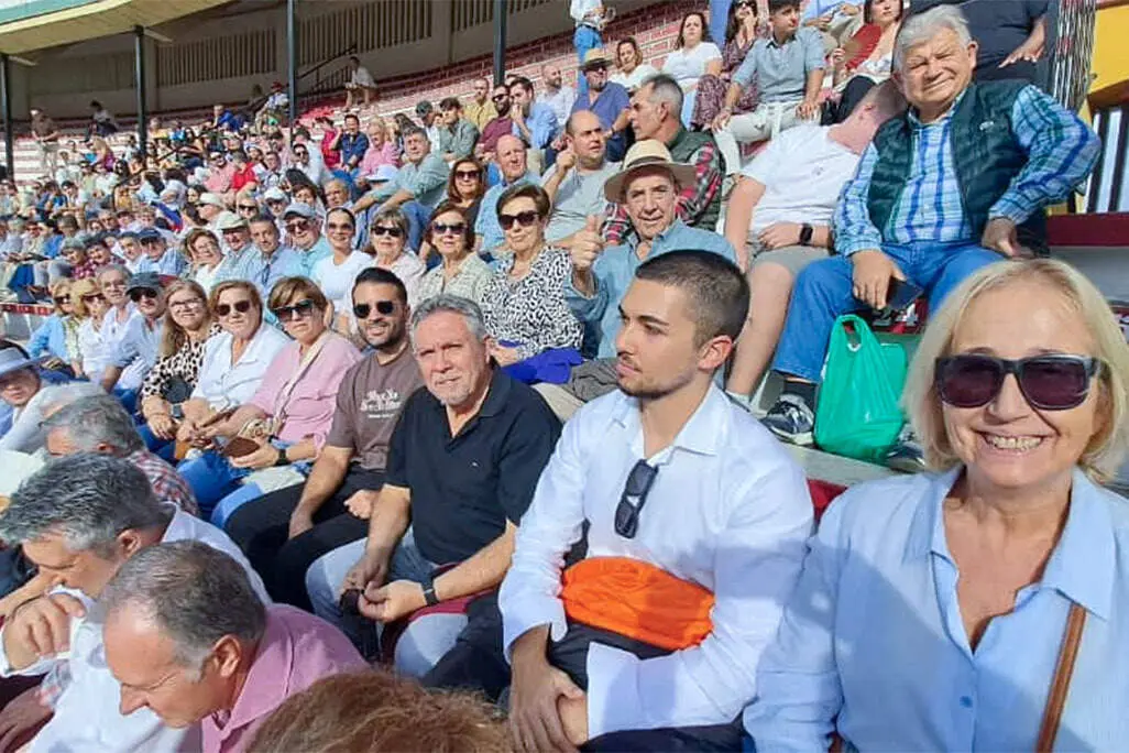 Tarde propicia del D&iacute;a de la Hispanidad para disfrutar de un espect&aacute;culo que super&oacute; las mejores expectativas