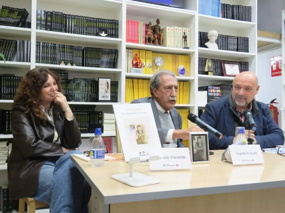 Ver&oacute;nica Vilaverde, Vicente Araguas y Basilio Rodr&iacute;guez Ca&ntilde;ada