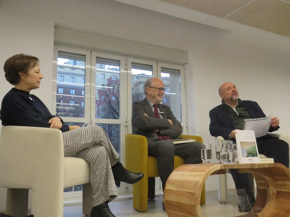 Cecilia Yuste Rojas; Javier Garrigues y Basilio Rodr&iacute;guez Ca&ntilde;ada