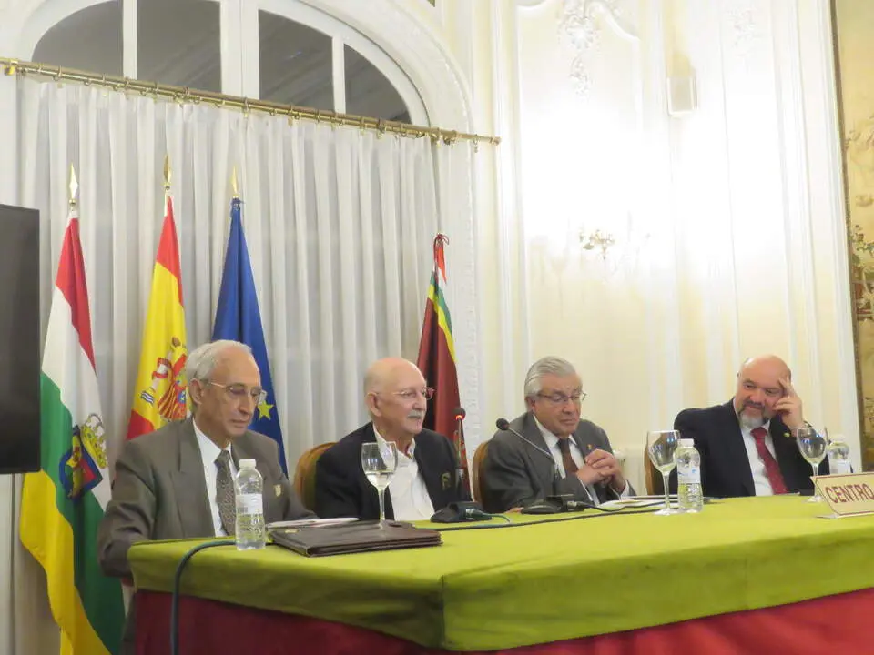 De izquierda a derecha, Antonio N&uacute;&ntilde;ez Garc&iacute;a- Sauco, Fernando Riquelme Lid&oacute;n, F&eacute;lix Pancorbo Negueruela y Basilio Rodr&iacute;guez Ca&ntilde;ada