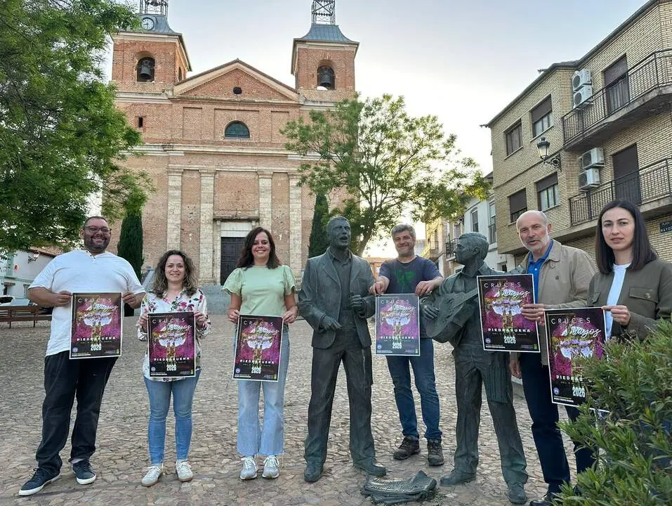 Los concejales del equipo de Gobierno presentan las Cruces y Mayos de Piedrabuena 2026