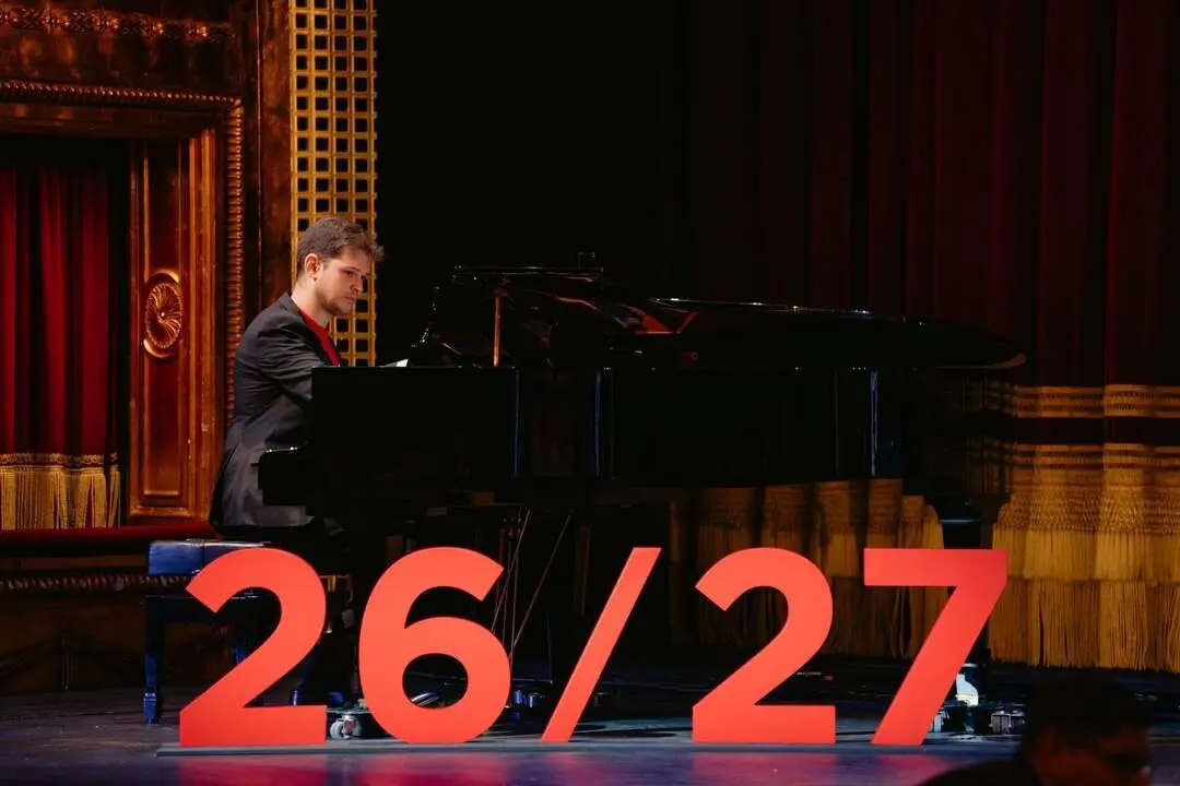 Ram&oacute;n Grau, pianista del Teatro de la Zarzuela, durante su actuaci&oacute;n