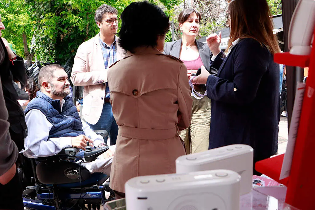 Los distintos dispositivos posibles fueron presentados en las recientes Jornadas de Envejecimiento Activo a las que asistieron Blanca Fern&aacute;ndez y D&iacute;az-Cano