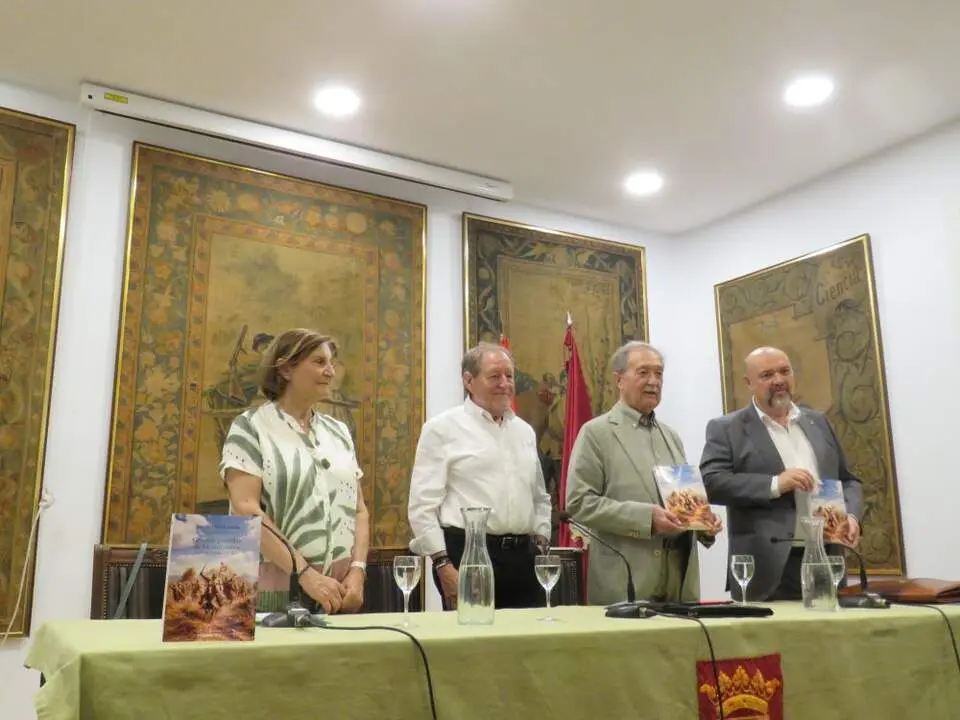 Margarita &Aacute;lvarez; Jos&eacute; Ram&oacute;n &Aacute;lvarez; Jos&eacute; Luis Mar&iacute;n Aranda y Basilio Rodr&iacute;guez Ca&ntilde;ada
