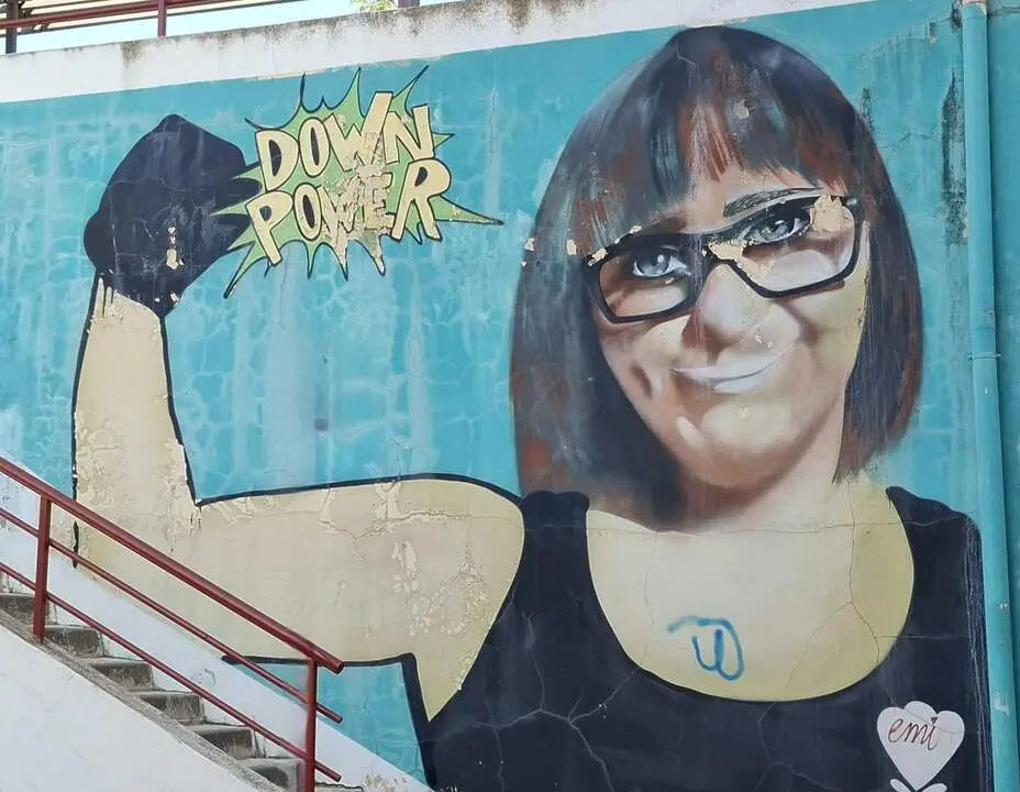 Pintada en el Puente San Agust&iacute;n. Puente de cemento
