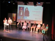 Presentadores del acto y componentes del jurado